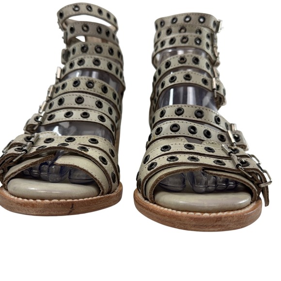 Freebird Casandra Gladiator Grommet Sandal Size 7 Ice Block Heel Strappy Leather - Picture 5 of 12